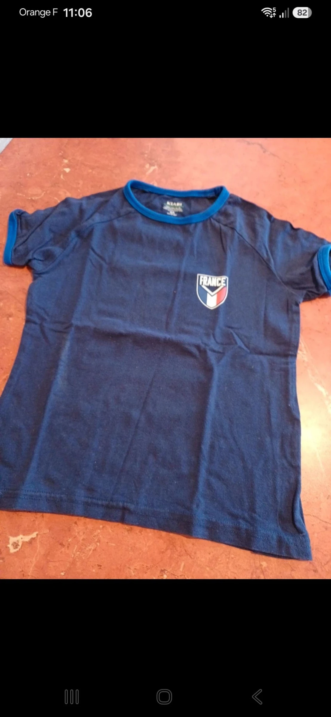 T.shirt garçon taille 6 ans